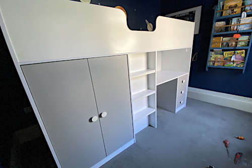 Furniture assembly